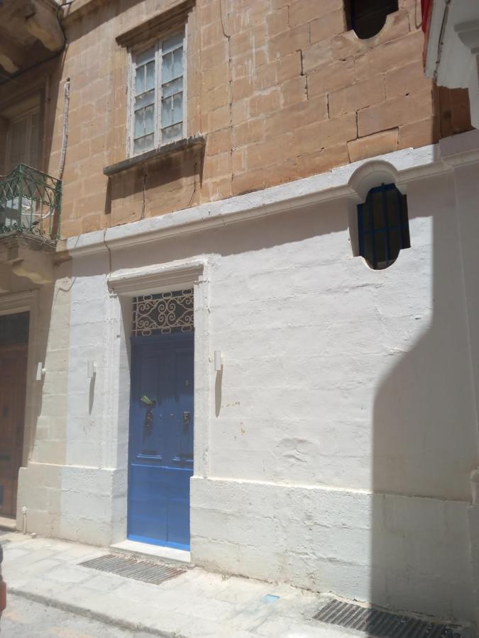 Villa Door Nine -Townhouse With Harbour Views Floriana Exterior foto